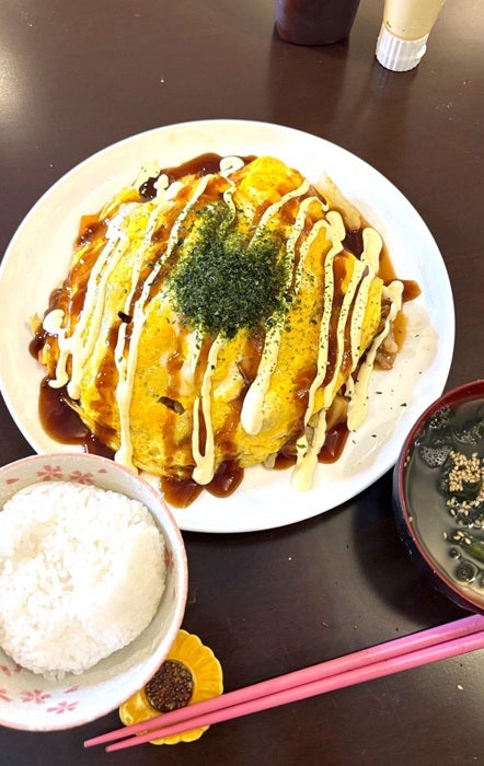 【写真・画像】 みきママ、時間がない時に作った夕食を公開「野菜炒めがばえるおかずで乗り切ります」 　1枚目
