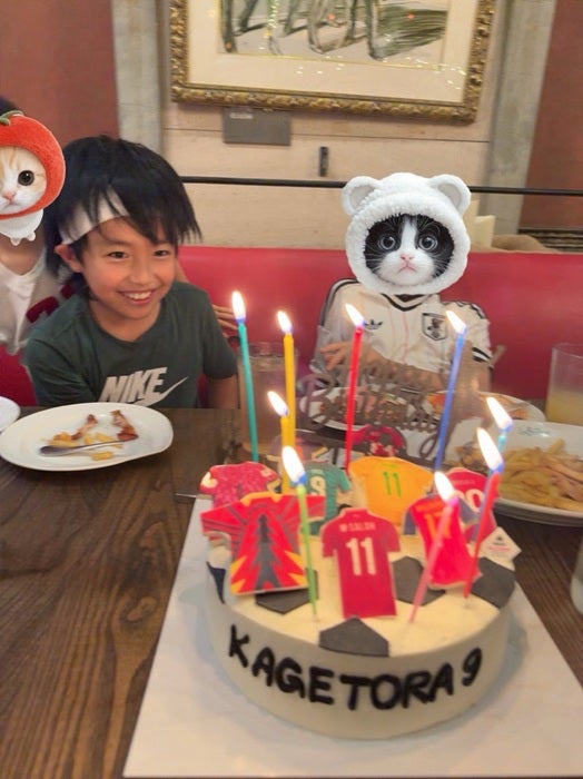 【写真・画像】 川崎希、9歳長男がデザインした誕生日ケーキを公開「急遽企画したお誕生日パーティー」 1枚目