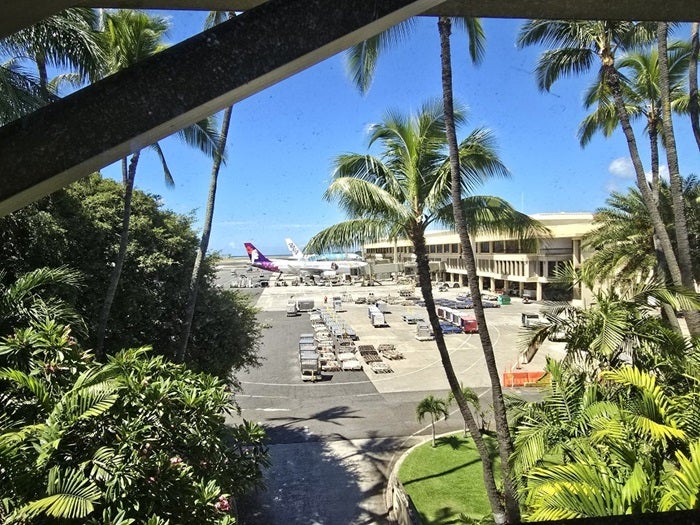 【写真・画像】 高橋英樹、妻と飛行機に乗って向かった場所「楽しんでください」「羨ましい限りです」の声 　1枚目