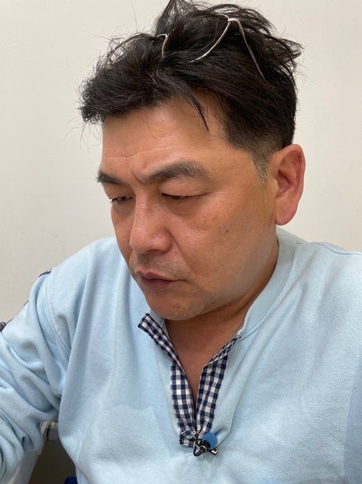 【写真・画像】 サンド伊達、51歳の誕生日を迎えた相方・富澤を祝福「決して喜んではいないなぁ」 　1枚目