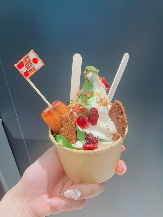 【写真・画像】 「食べてみたかった」大阪万博で並んで購入した約1800円のフード「タカイネェ！」 　1枚目