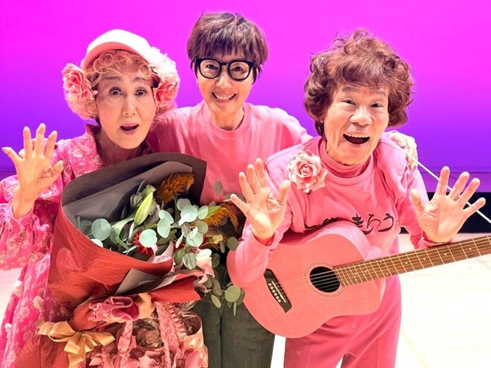 【写真・画像】 戸田恵子、林家ペー・パー子夫妻のチャリティー公演へ「相変わらずのところもありで嬉しかった」 　1枚目