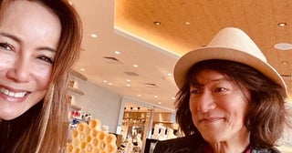 ダイアモンド☆ユカイ、中村あゆみとの“デート”での2ショットを公開「本当に美しくて好きだった」