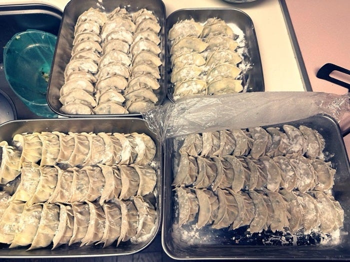 【写真・画像】 高橋真麻、プチ同窓会で堪能した友人の手料理「餃子を150個も包んできてくれました」 　1枚目