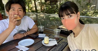 才賀紀左衛門、彼女とお気に入りの店でランチ「平和～幸せ～」