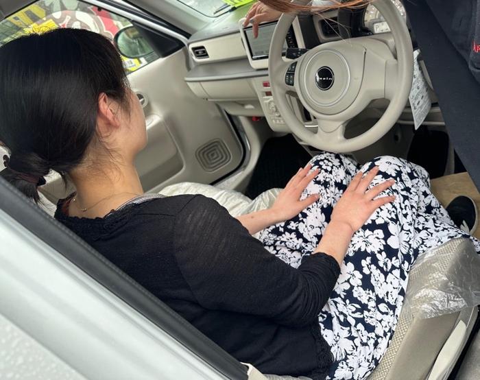 【写真・画像】 岡本安代アナ、社会人になった長女が車を購入したことを明かす「人生初の大きな買い物です」 　1枚目