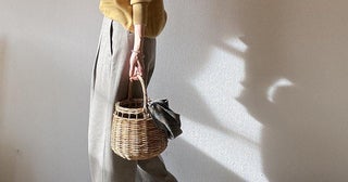 『無印良品』の色味が絶妙なニット「パキッとした色ではないので合わせやすい」