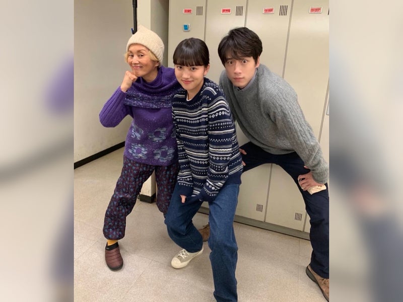 【写真】左から夏木マリさん、清原果耶さん、坂口健太郎さん