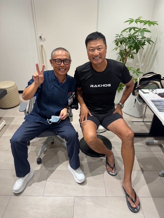 【写真・画像】 マック鈴木、旅先の病院で診てもらった右膝「MRIとレントゲンという流れで」 　1枚目