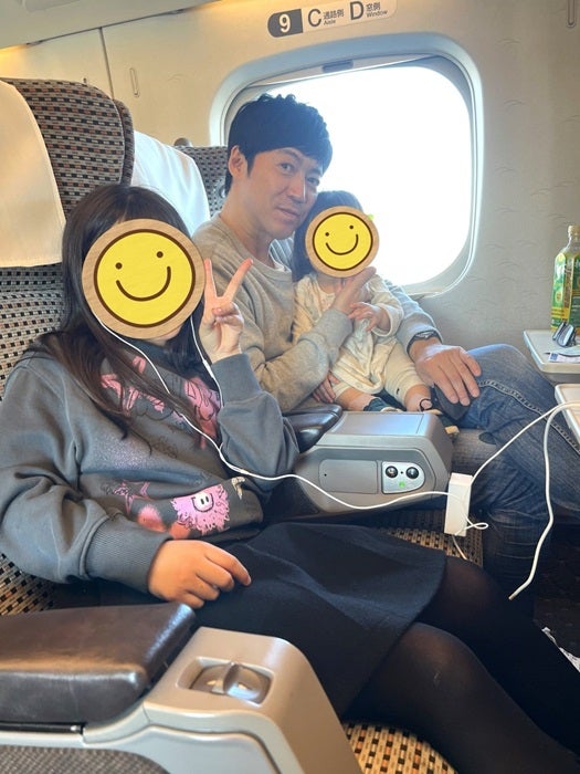 【写真・画像】 東MAX「奇跡の出会い」新幹線で移動するときに遭遇した人物「食べさせ合いをしたりデート気分」 　1枚目