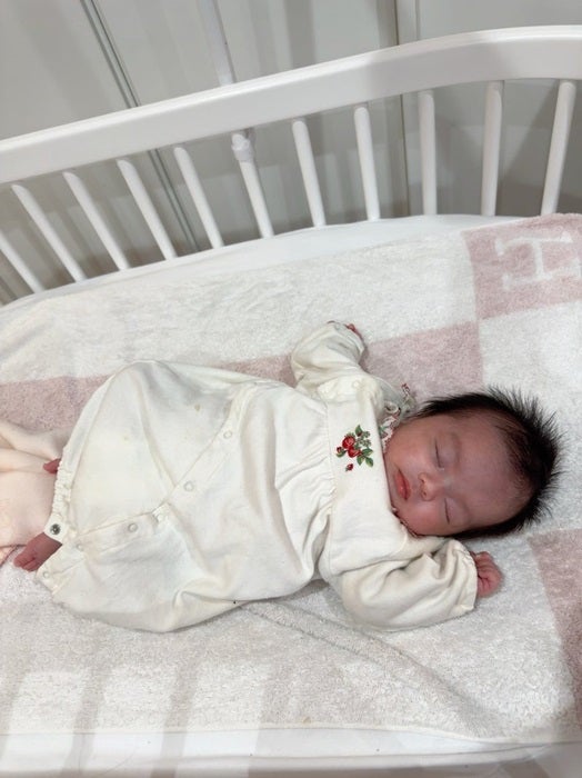 【写真・画像】 川崎希、生後1か月が経過した第3子「そろそろ抱っこ紐を活用してみようかな」 　1枚目