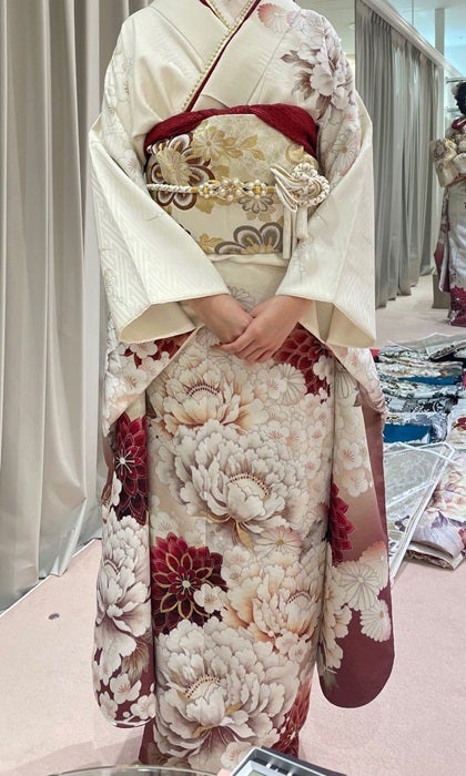 【写真・画像】 細川直美、再来年成人式を迎える次女の振袖選びへ「気持ちが変わらないと良いけど」 　1枚目