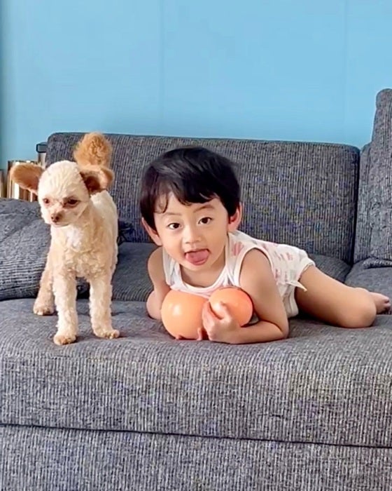 【写真・画像】 おばたのお兄さん、成長した息子の様子を公開「身体能力も伸びてきて」 　1枚目