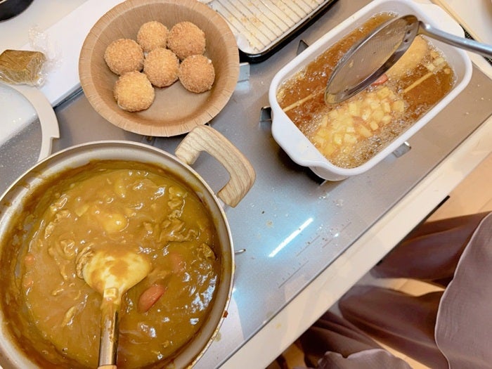 【写真・画像】 辻希美、長女と作った夕食を公開「物凄い茶色なご飯だった」 　1枚目