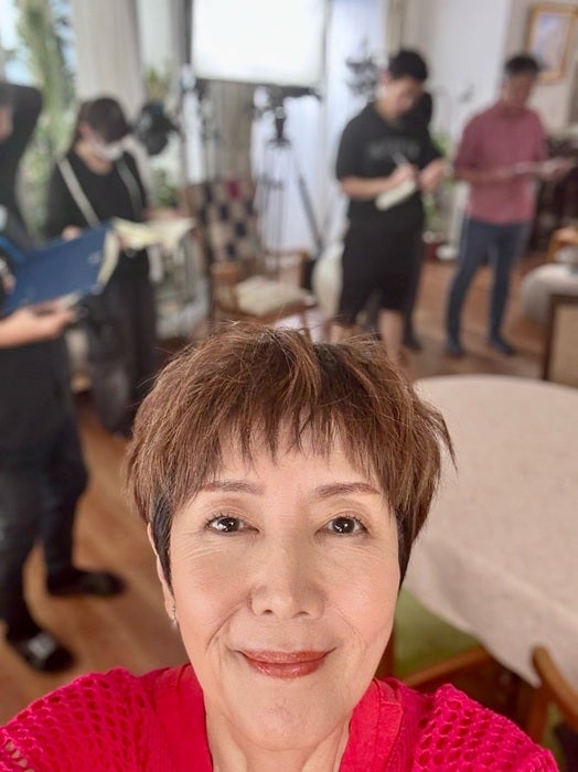 【写真・画像】 戸田恵子、撮影中の寝不足を告白「ちょいの間に即、落ちちゃいます」 　1枚目