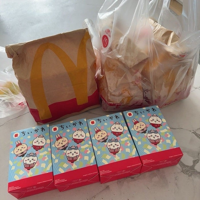 【写真・画像】 「何が入ってるかドキドキ」無事に購入できた『ハッピーセット』第2弾のおもちゃを開封「パッケージも違って可愛い」 　1枚目