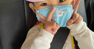大渕愛子弁護士、娘が初めての遠足へ「水筒を下げて、ご機嫌」