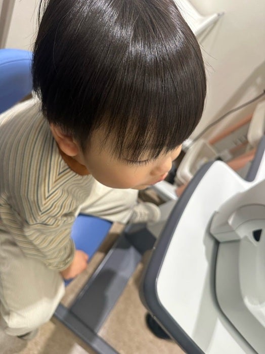 【写真・画像】 あいのり・桃、先天性眼瞼下垂症の手術を受けた次男の定期検診へ「なんと、待ち時間…3時間」 1枚目