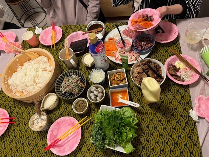 【写真・画像】 ニッチェ・江上、自宅に合計17人が集まった日の食事を公開「お米も、4合があっという間になくなって」 　1枚目