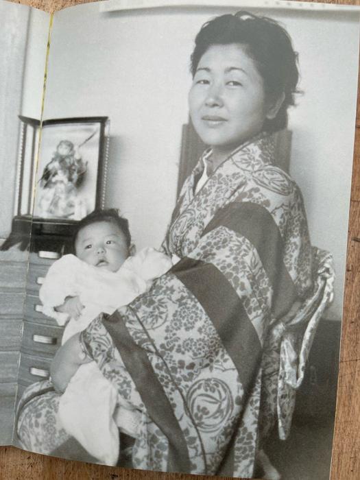 【写真・画像】 假屋崎省吾、亡き母親との思い出を明かす「親孝行がやっとできると思うようになった時にはもうすでに」 　1枚目