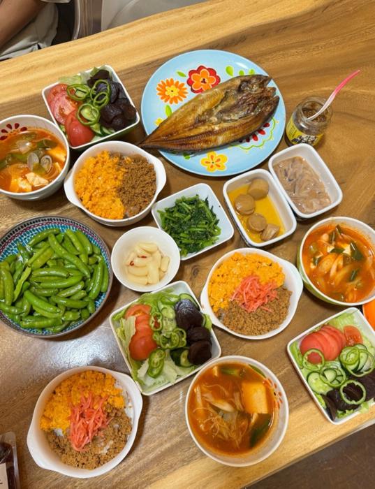 【写真・画像】 北斗晶、収穫した野菜で作った夕食「栄養満点ですね」「品数が豊富」の声 　1枚目