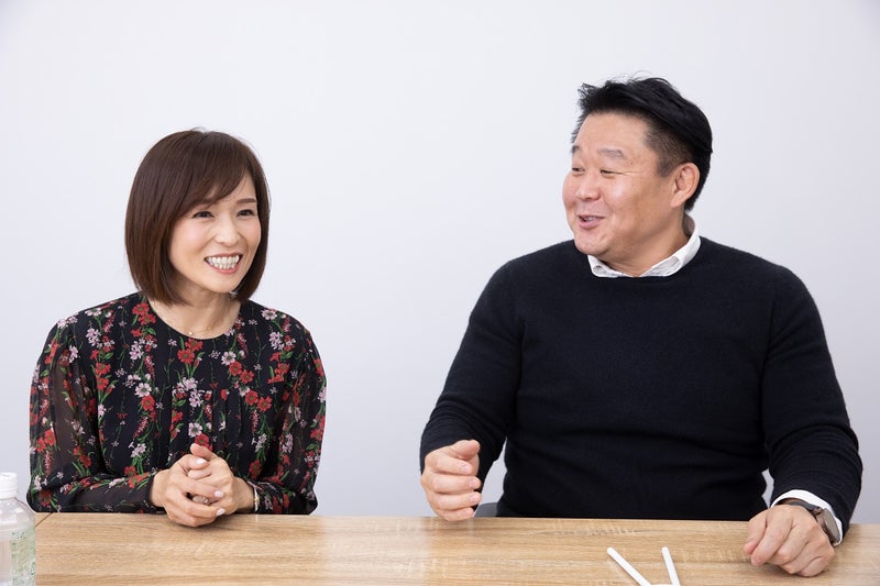 【写真】笑顔の花田虎上さんと倉実さん