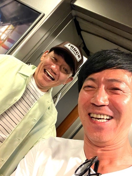 【写真・画像】 東MAX、ずん・飯尾和樹と新幹線でばったり遭遇「35年前からの同志」 　1枚目