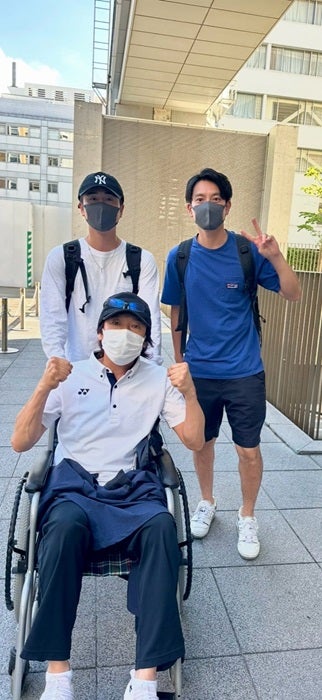 【写真・画像】 佐藤弘道、脊髄梗塞の発症から1年経過したことを報告「このまま一生車椅子生活だと思っていました」 　1枚目