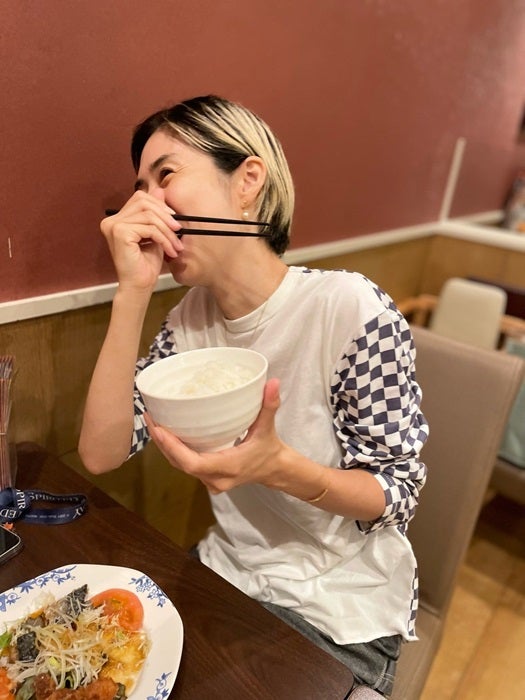 【写真・画像】 おばたのお兄さん、妻・山崎夕貴アナと大好きな店に行き8分20秒で食べた料理「少しゆっくり食べました！」 　1枚目