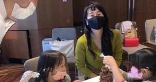 東尾理子、娘達と参加したイベント「協力して楽しそうに」