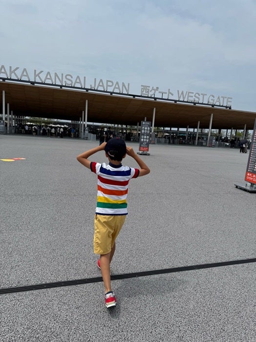 【写真・画像】 待ち時間ゼロで入場できた大阪万博「東ゲートはかなりの入場待ち列」 　1枚目