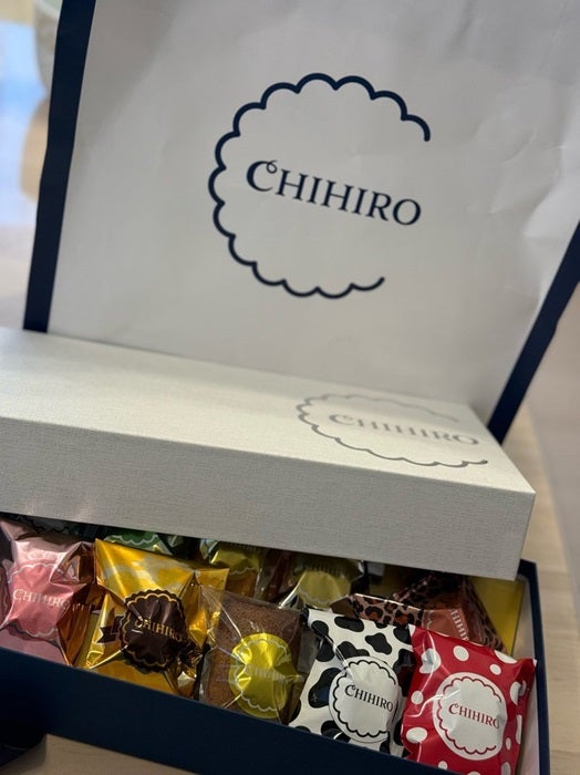 【写真・画像】 はあちゅう氏、頂いた大阪土産で贅沢なおやつタイム「一時期ハマってたけど最近食べてなかった」 　1枚目