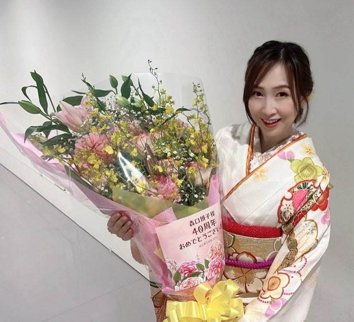 【写真・画像】 森口博子、デビュー40周年のサプライズに涙「感動して涙が出ちゃいました」 1枚目