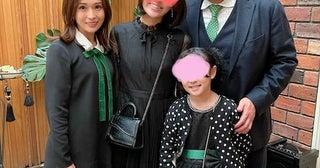 花田虎上、ドレスコードで合わせた家族ショットを公開「結婚パーティーに出席する為に」